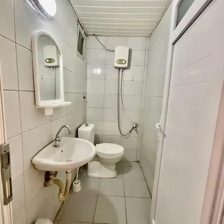 Furnished Flat In Downtown Mounthly Discount 4/5 *